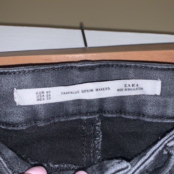 Zara Grey Skinny Jeans with Red Stripes on the Leg - Picture 3 of 5